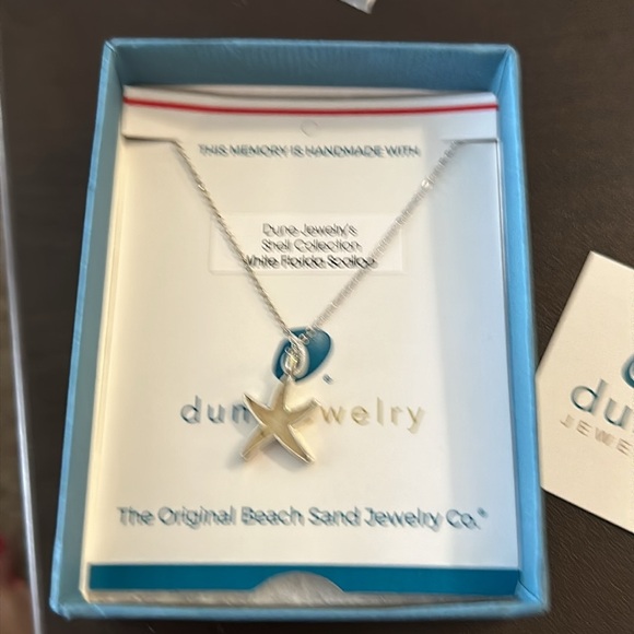 NWT Dune Jewelry Delicate Starfish Necklace - Picture 8 of 10